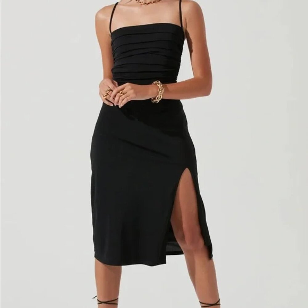 Astr the Label Geller Ruched Cutout Midi Dress